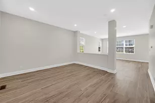 803 W Courtland St, Mundelein, IL 60060 - Photo 6