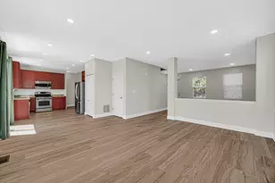 803 W Courtland St, Mundelein, IL 60060 - Photo 8