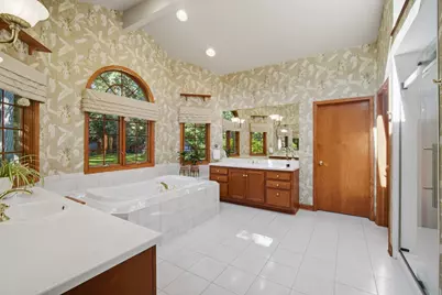 147 Timber View Drive, Oak Brook, IL 60523 - Photo 10