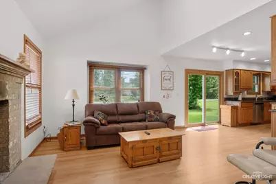78 Forestview Lane, Aurora, IL 60502 - Photo 8