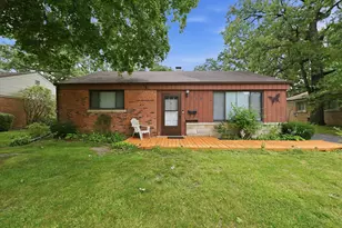 319 Oswego St, Park Forest, IL 60466 - Photo 2