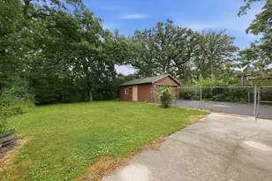 319 Oswego St, Park Forest, IL 60466 - Photo 20