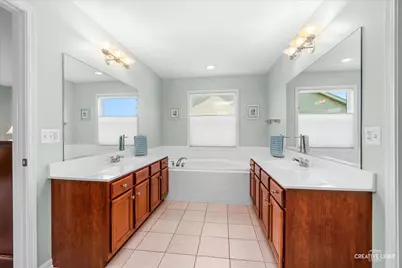 390 Bloomfield Circle E, Oswego, IL 60543 - Photo 14