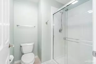 390 Bloomfield Cir E, Oswego, IL 60543 - Photo 32