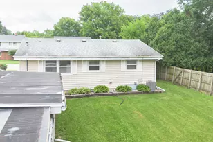 1527 S Main St, Belvidere, IL 61008 - Photo 50