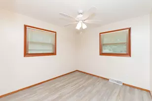 1527 S Main St, Belvidere, IL 61008 - Photo 28