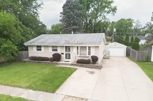 1527 S Main St, Belvidere, IL 61008 - Photo 8