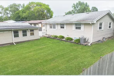 1527 S Main Street, Belvidere, IL 61008 - Photo 48