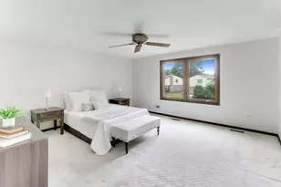 2620 N Phelps Ave, Arlington Heights, IL 60004 - Photo 18