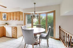2620 N Phelps Ave, Arlington Heights, IL 60004 - Photo 10