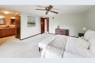 2620 N Phelps Avenue, Arlington Heights, IL 60004 - Photo 20