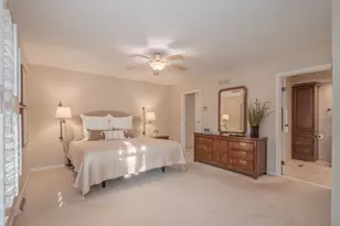 921 Ray St, Geneva, IL 60134 - Photo 18