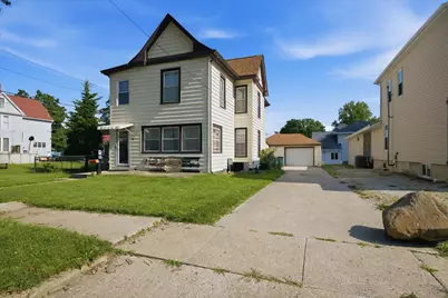 219 E Michigan Avenue, Pontiac, IL 61764 - Photo 4