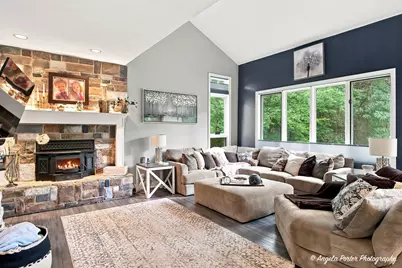 2001 Villanova Drive, Johnsburg, IL 60051 - Photo 4