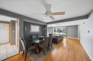 110 Green Valley Dr, Lombard, IL 60148 - Photo 6