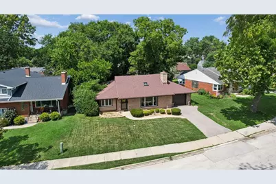 110 Green Valley Drive, Lombard, IL 60148 - Photo 2