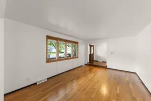 1198 Lisbon St, Morris, IL 60450 - Photo 4