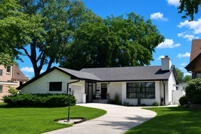 9525 Parkside Avenue, Oak Lawn, IL 60453 - Photo 1