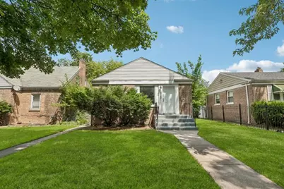10145 S Bensley Avenue, Chicago, IL 60617 - Photo 1