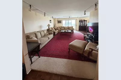 7061 N Kedzie Avenue #1102, Chicago, IL 60645 - Photo 4