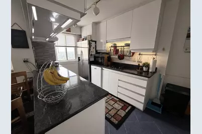 7061 N Kedzie Avenue #1102, Chicago, IL 60645 - Photo 10