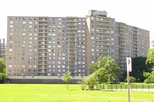 7061 N Kedzie Ave, Chicago, IL 60645 - Photo 1
