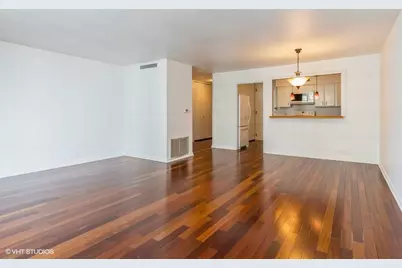 6007 N Sheridan Road #19D, Chicago, IL 60660 - Photo 4