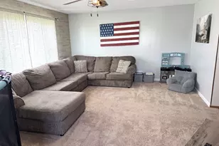 843 N 2401st Rd, Oglesby, IL 61348 - Photo 6