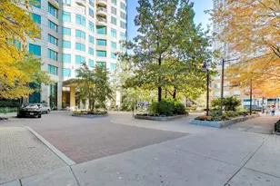 400 N LaSalle St, Chicago, IL 60654 - Photo 8