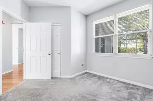 3089 Kentshire Cir, Naperville, IL 60564 - Photo 12