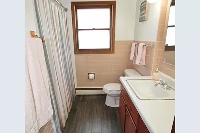2107 Ohio Parkway, Rockford, IL 61108 - Photo 16
