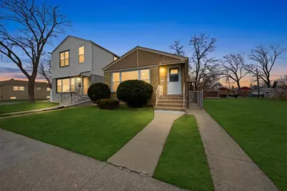 4605 S Laramie Avenue, Chicago, IL 60638 - Photo 2