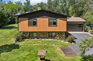 21W640 Maple Ave, Medinah, IL 60157 - Photo 2