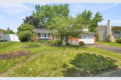 337 Huntington Way, Bolingbrook, IL 60440 - Photo 1