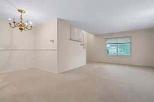 2593 Yellow Star St, Woodridge, IL 60517 - Photo 4