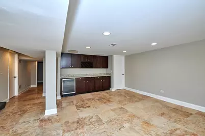7810 E Prairie Road, Skokie, IL 60076 - Photo 16