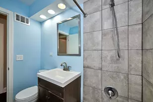 7810 E Prairie Rd, Skokie, IL 60076 - Photo 12