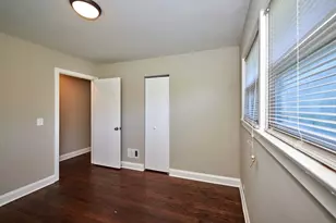 7810 E Prairie Rd, Skokie, IL 60076 - Photo 8