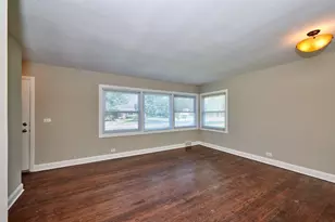 7810 E Prairie Rd, Skokie, IL 60076 - Photo 2