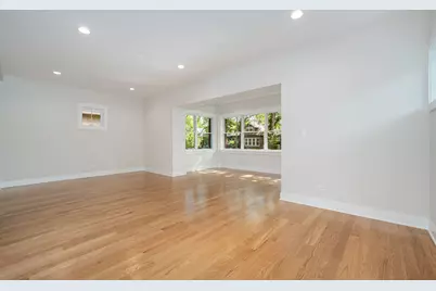 5310 N Spaulding Avenue, Chicago, IL 60625 - Photo 2
