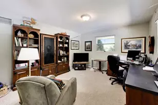 6370 Pontiac Dr, Indian Head Park, IL 60525 - Photo 20