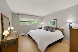 6370 Pontiac Dr, Indian Head Park, IL 60525 - Photo 24