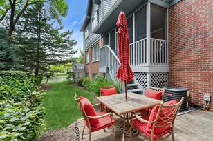 21 Stonehenge Ct, Burr Ridge, IL 60527 - Photo 32