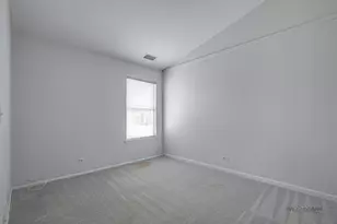 1262 N Wellington Ct, Buffalo Grove, IL 60089 - Photo 18