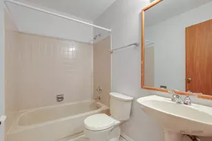 1262 N Wellington Ct, Buffalo Grove, IL 60089 - Photo 22