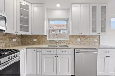 7234 N Hamilton Avenue, Chicago, IL 60645 - Photo 30