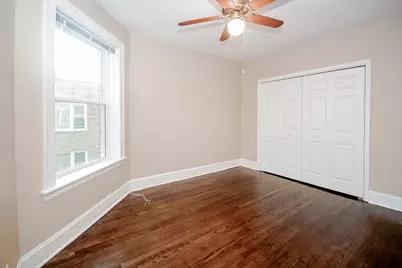 2433 W Fargo Avenue #3, Chicago, IL 60645 - Photo 10
