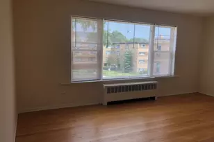 6130 N Seeley Ave, Chicago, IL 60659 - Photo 2