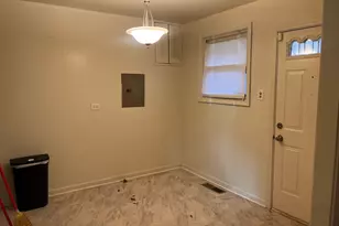 9725 S Van Vlissingen Rd, Chicago, IL 60617 - Photo 4