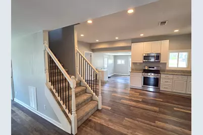 408 Lawrence Avenue, Marseilles, IL 61341 - Photo 6